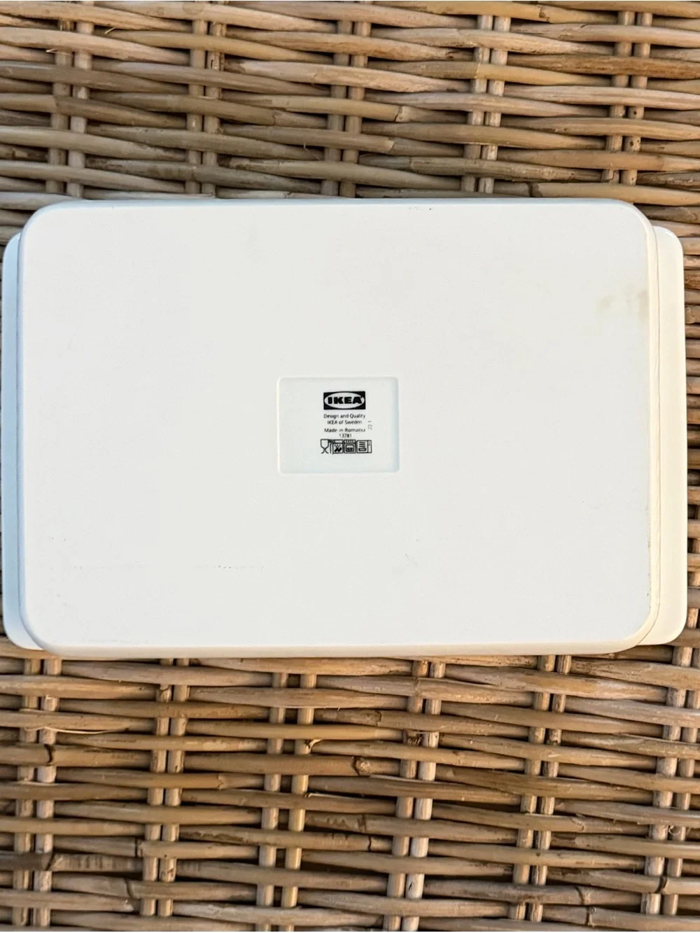 New IKEA 365+ White Baking Dish - made with feldspar porcelain